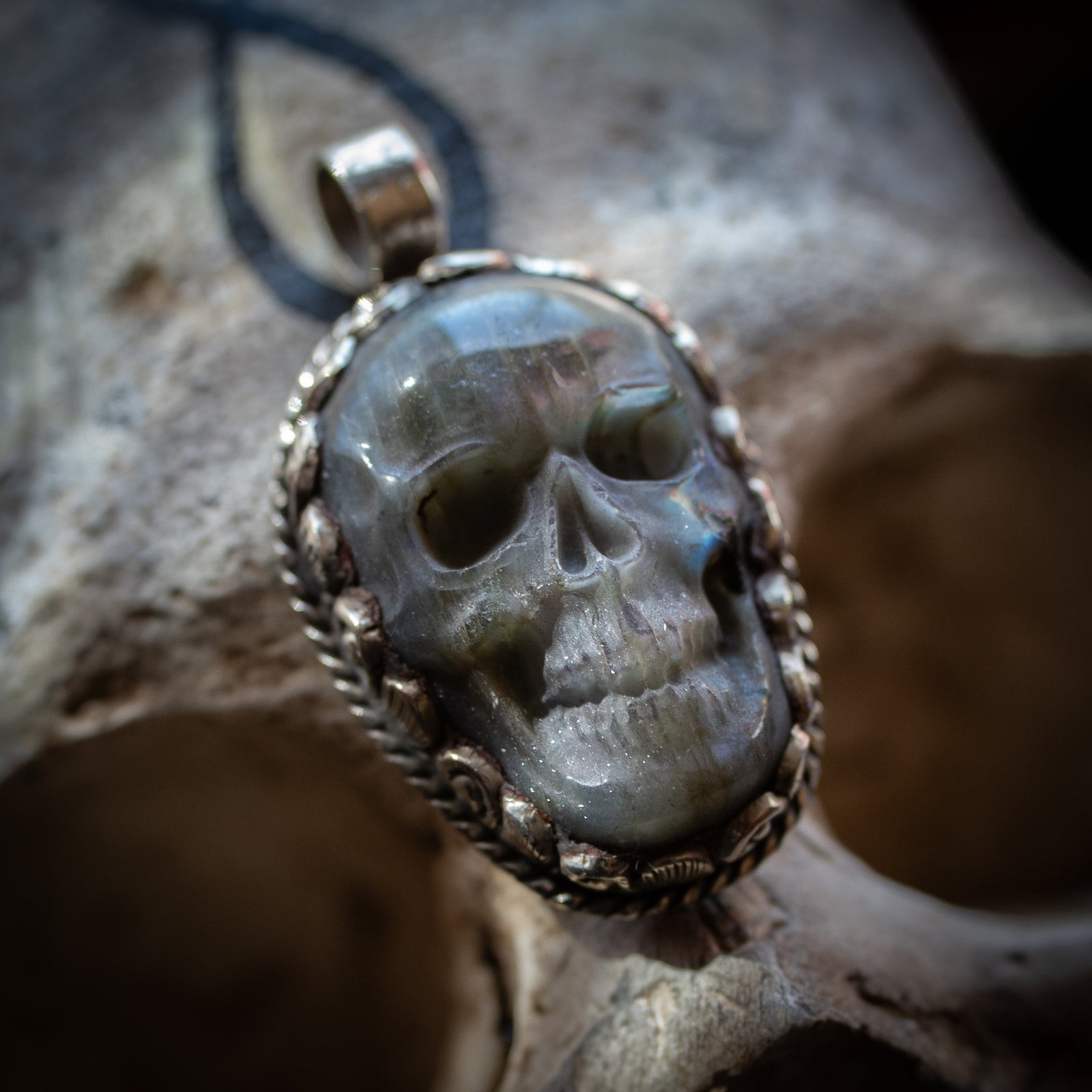 Labradorite skull clearance pendant