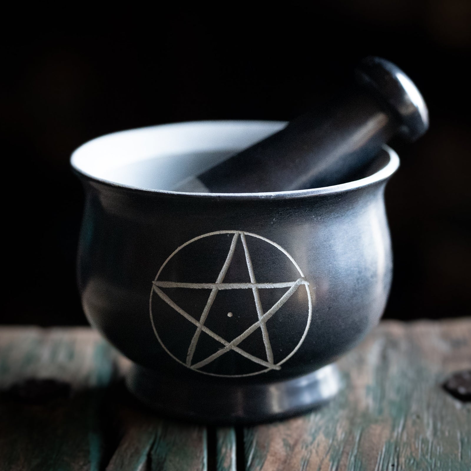 Black Stone Pentacle Mortar & Pestle