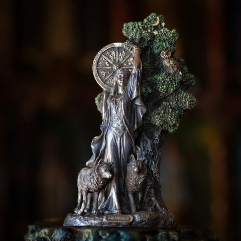 Hekate Statue