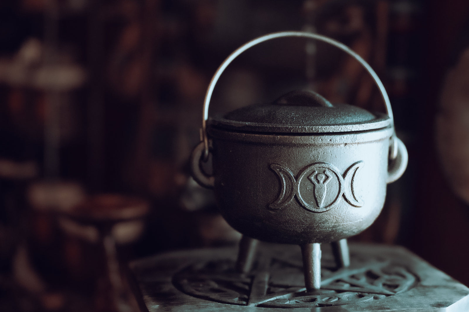 Triple Moon Cast Iron Cauldron