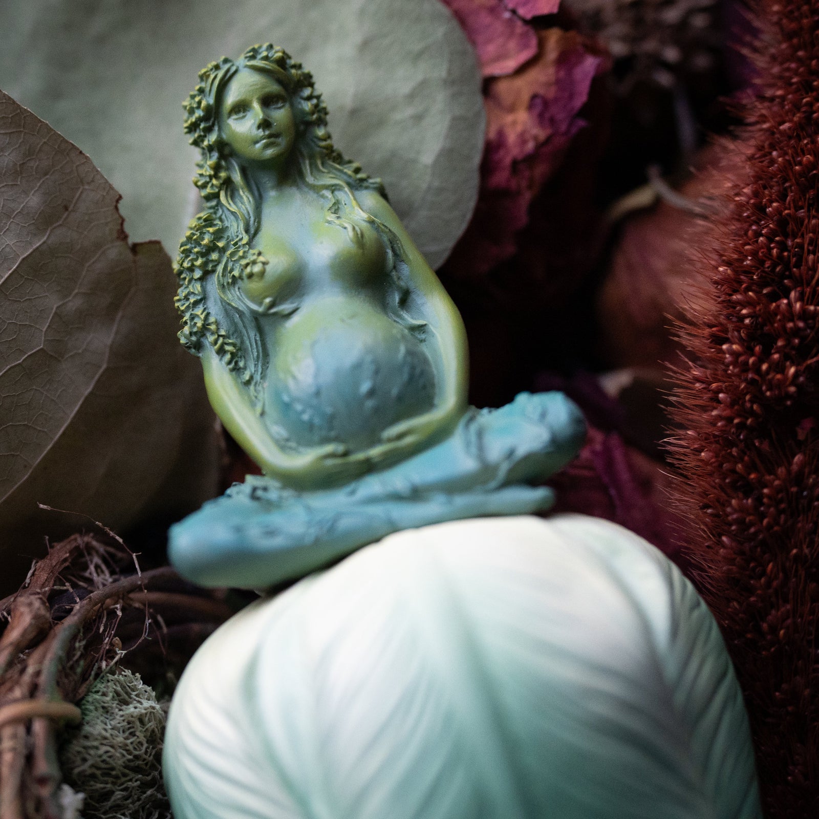 Pregnant Gaia Bell