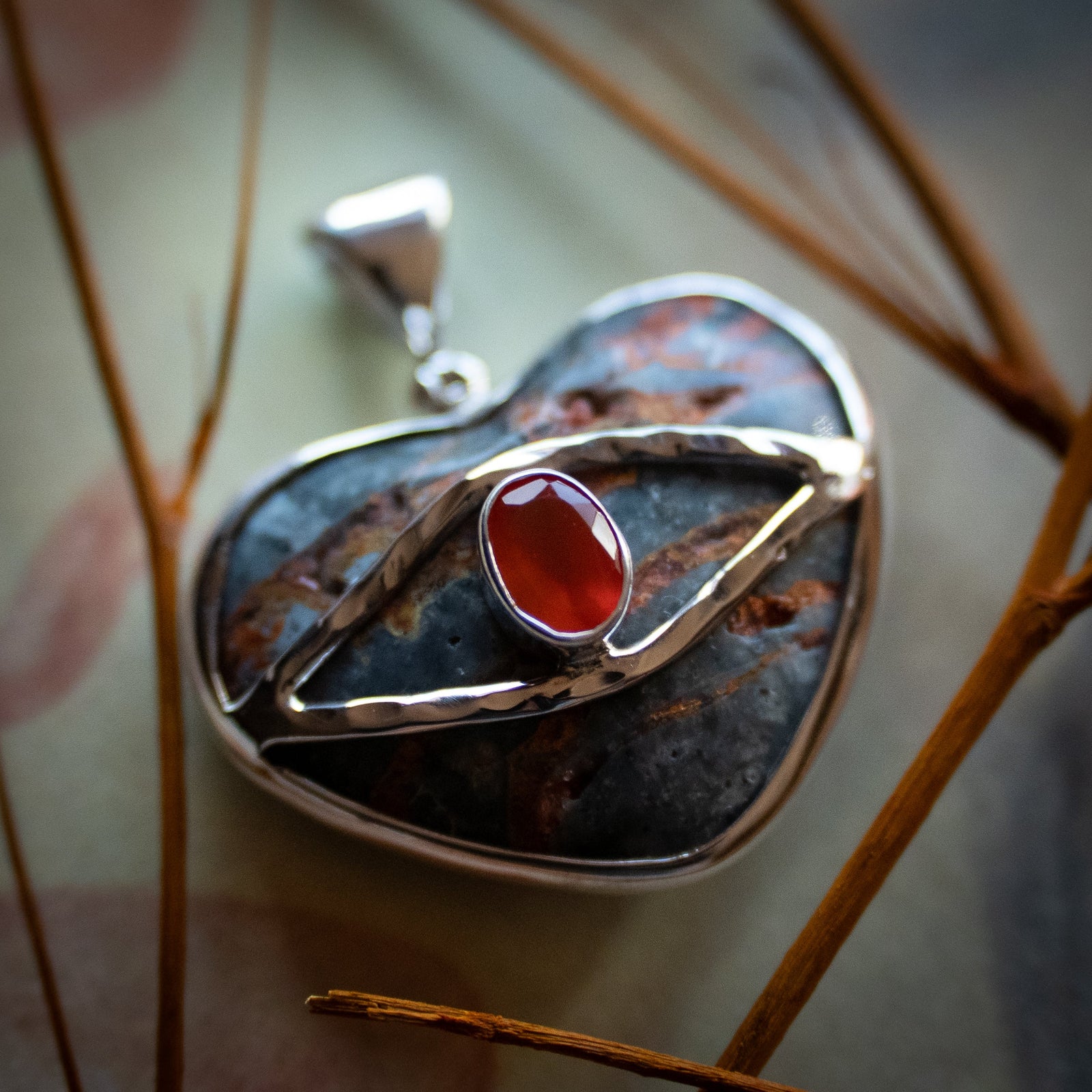 The Seeing Heart Pendant (.925)