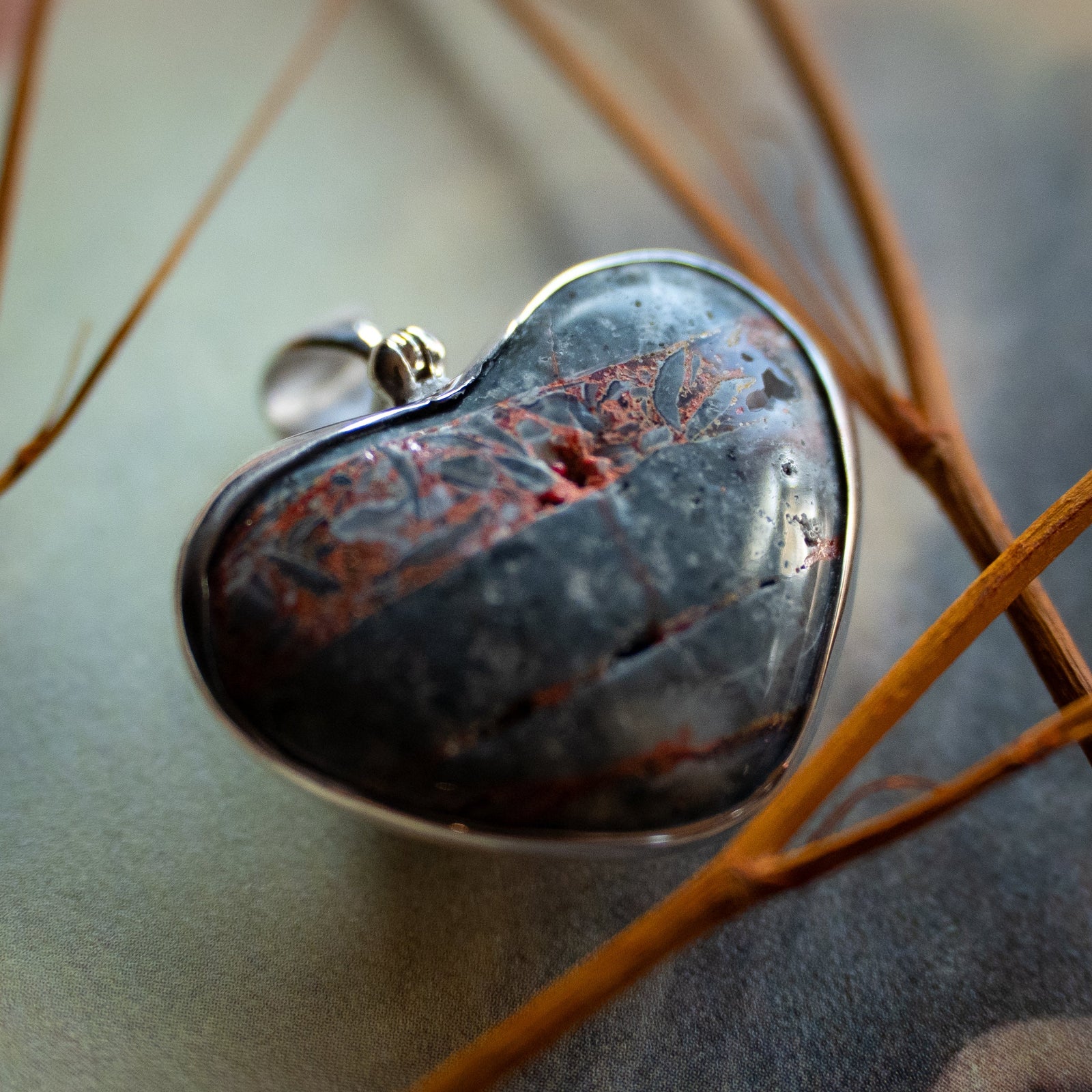 The Seeing Heart Pendant (.925)