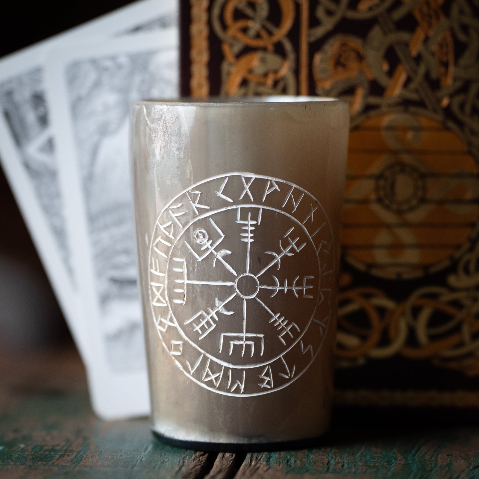 Vegvísir Horn Drinking Cup