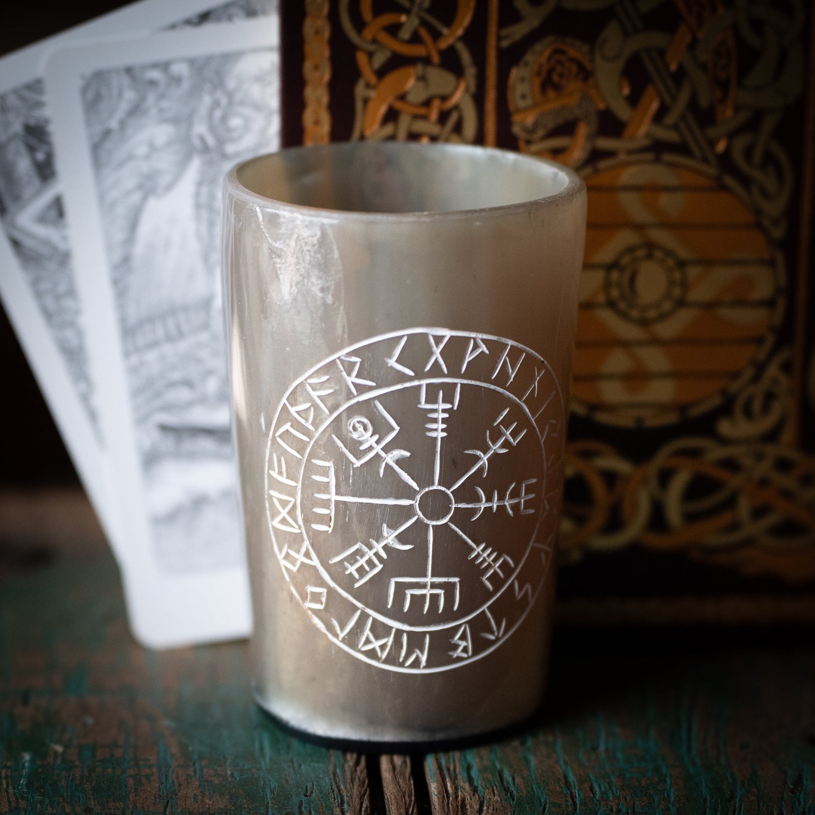 Vegvísir Horn Drinking Cup