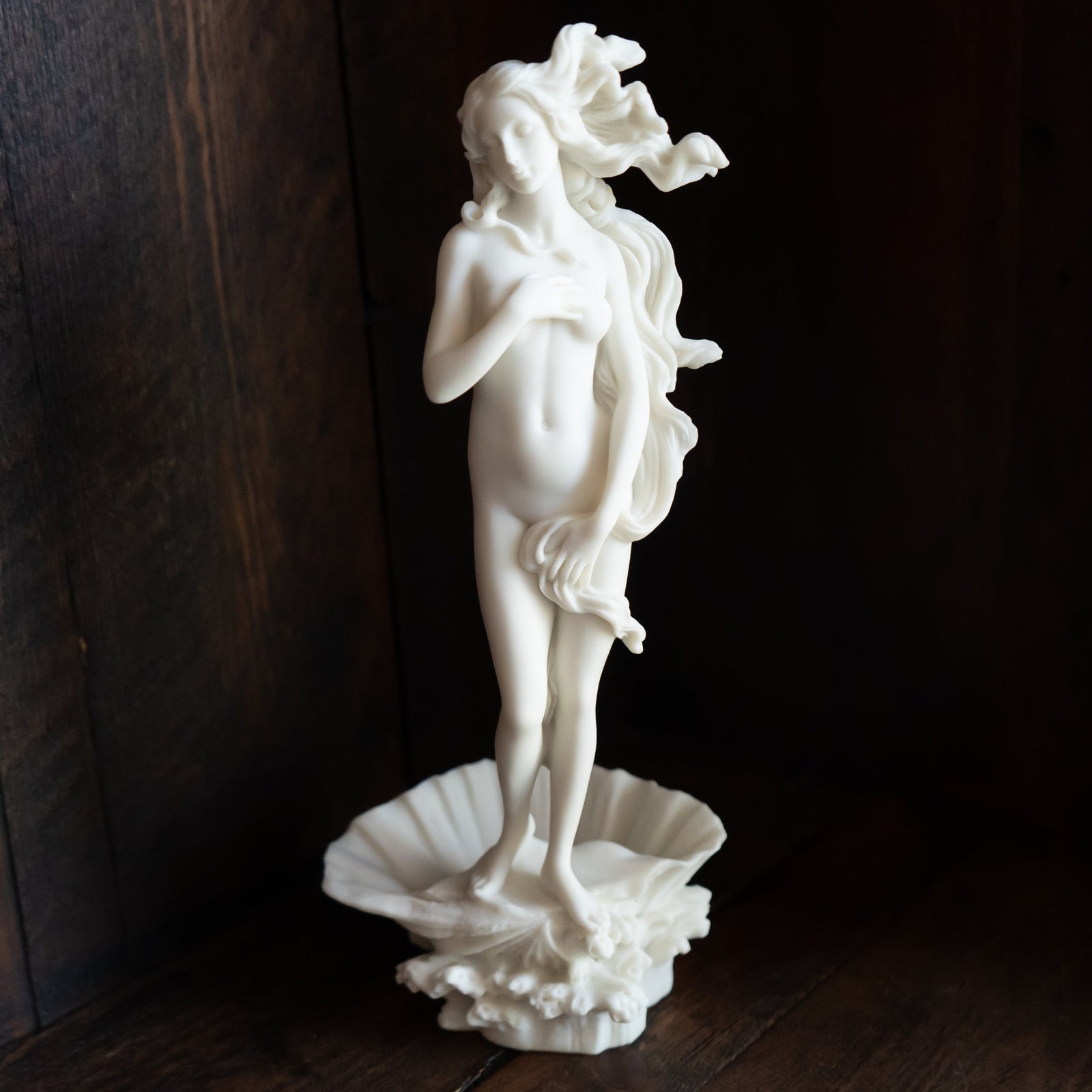 The Birth of Venus Statue