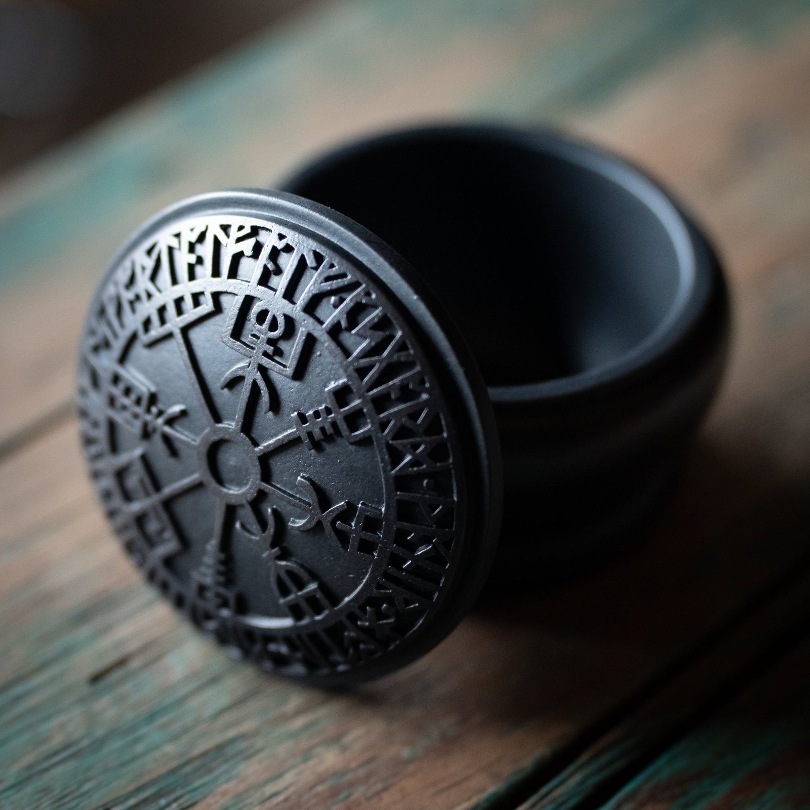 Vegvisir Box