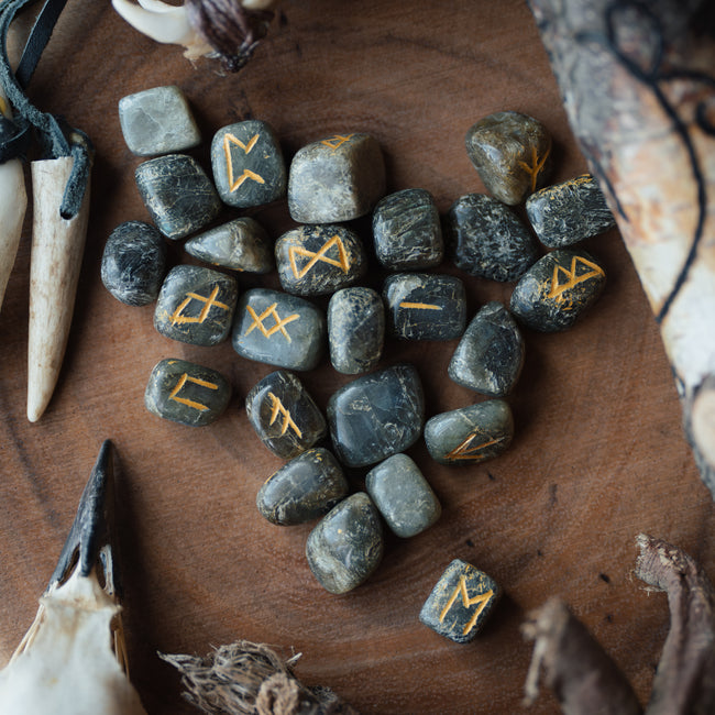Labradorite Rune Set