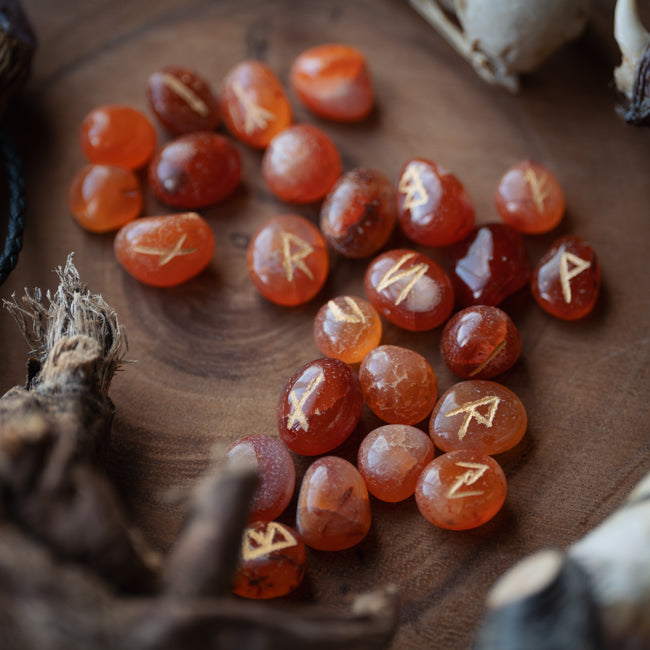 Carnelian Rune Set
