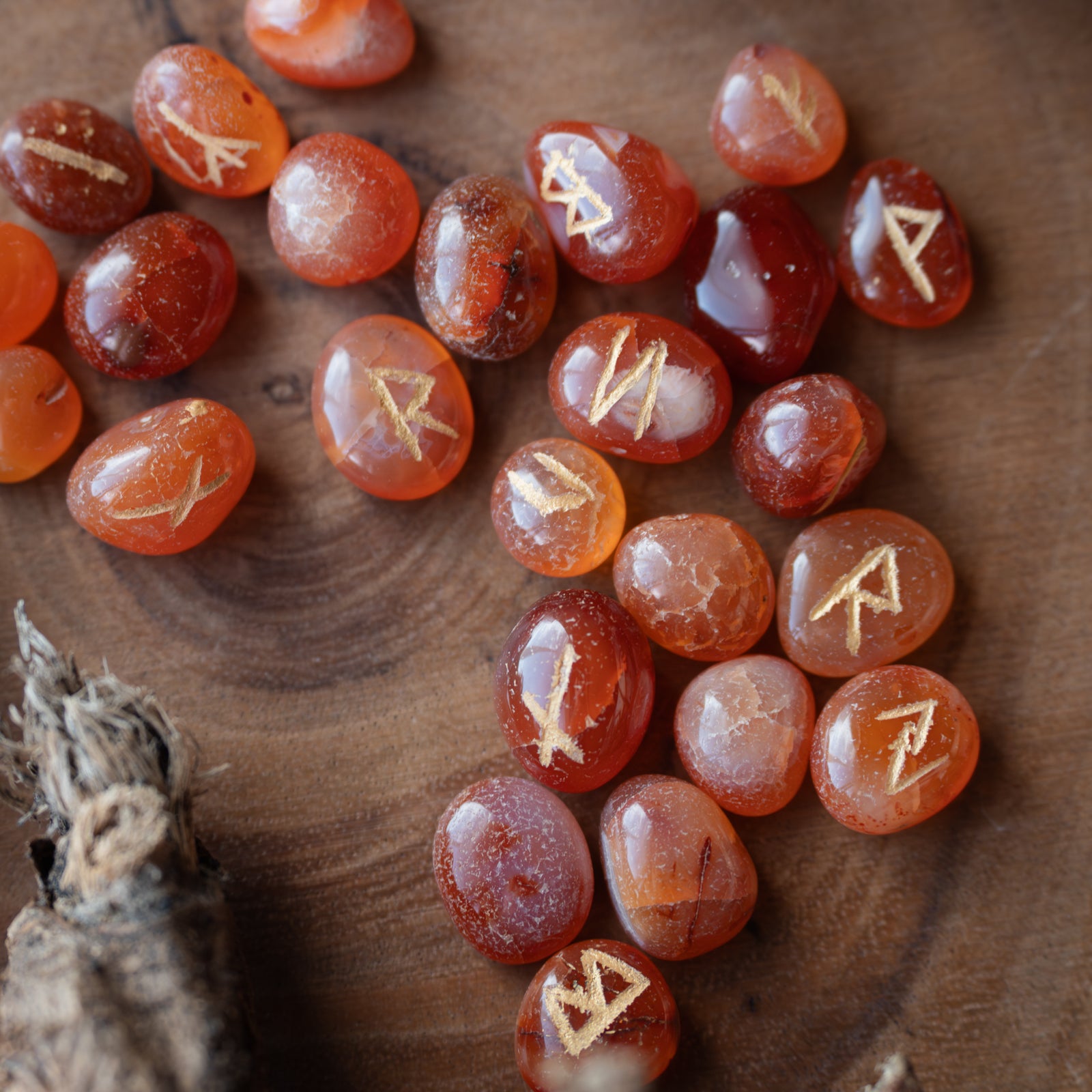 Carnelian Rune Set