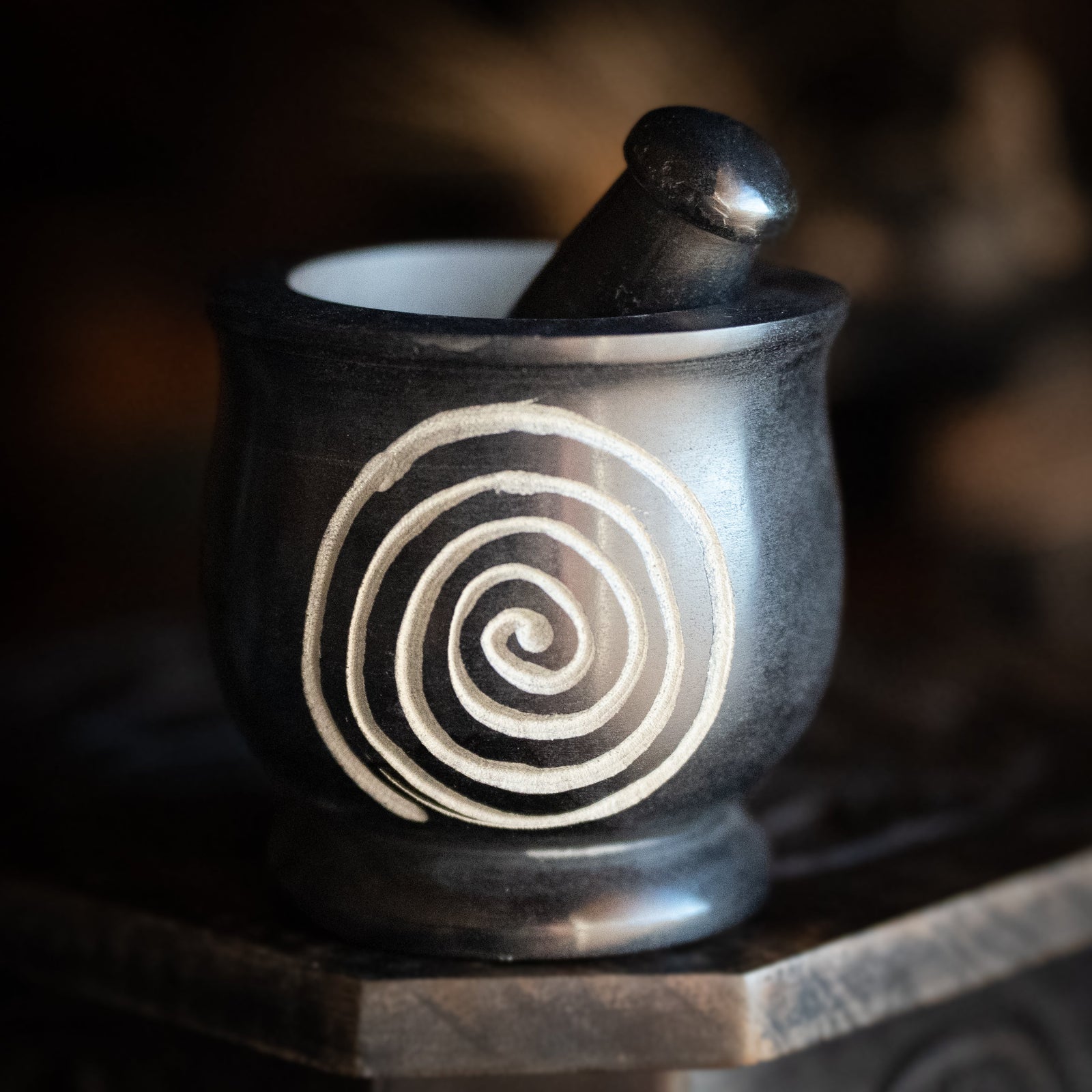 Spiral Mortar & Pestle