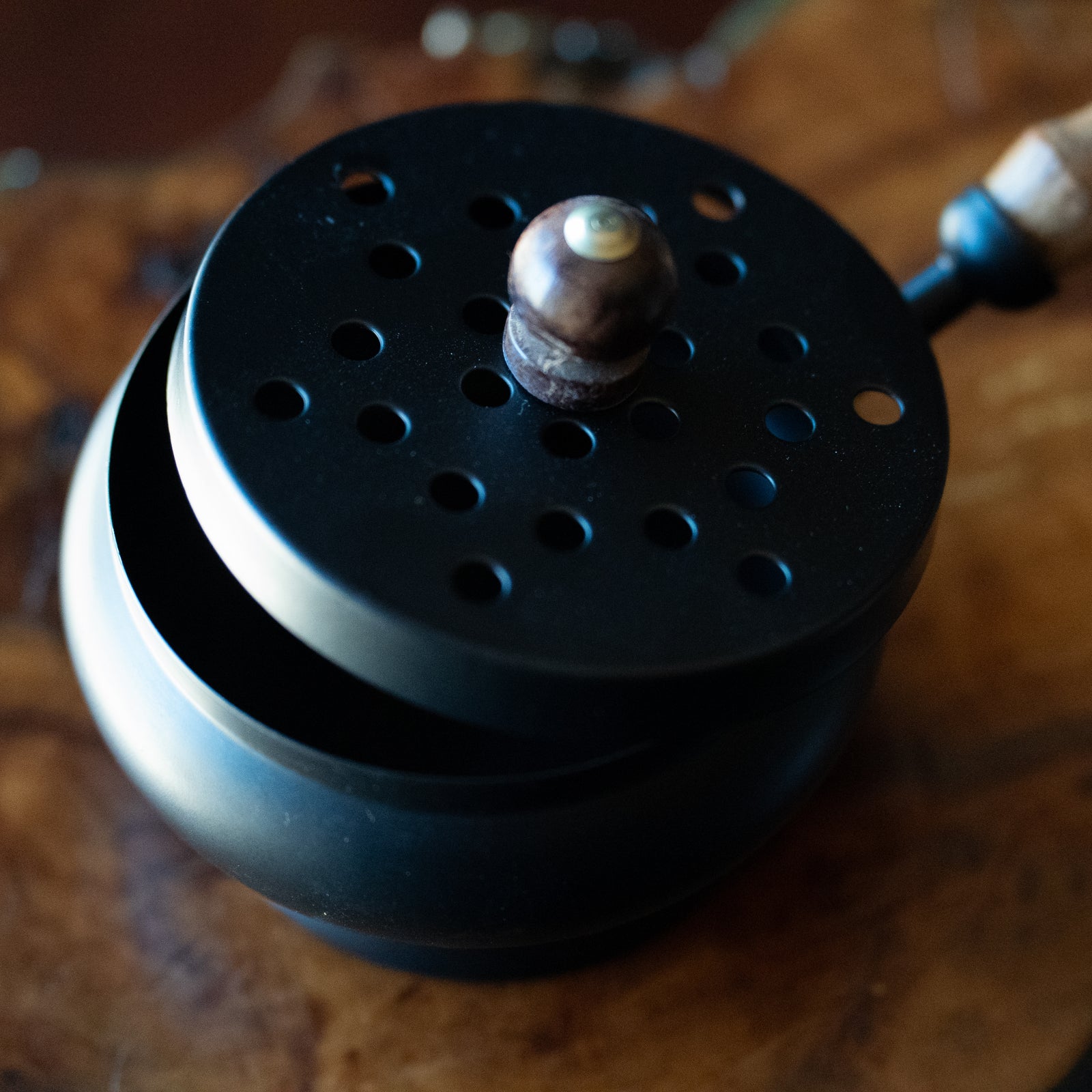 Iron Charcoal Burner w/ Lid