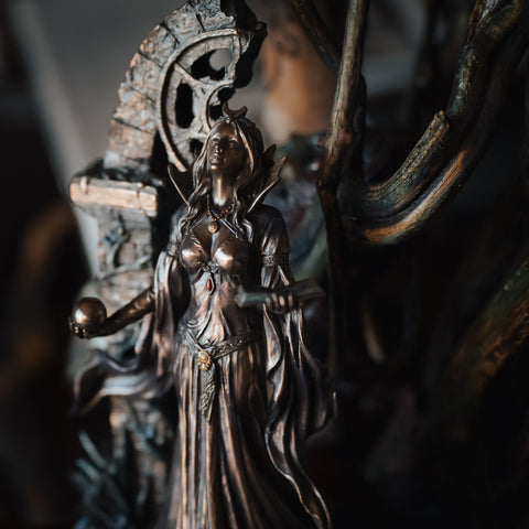 The Hares Plaque (Silver)