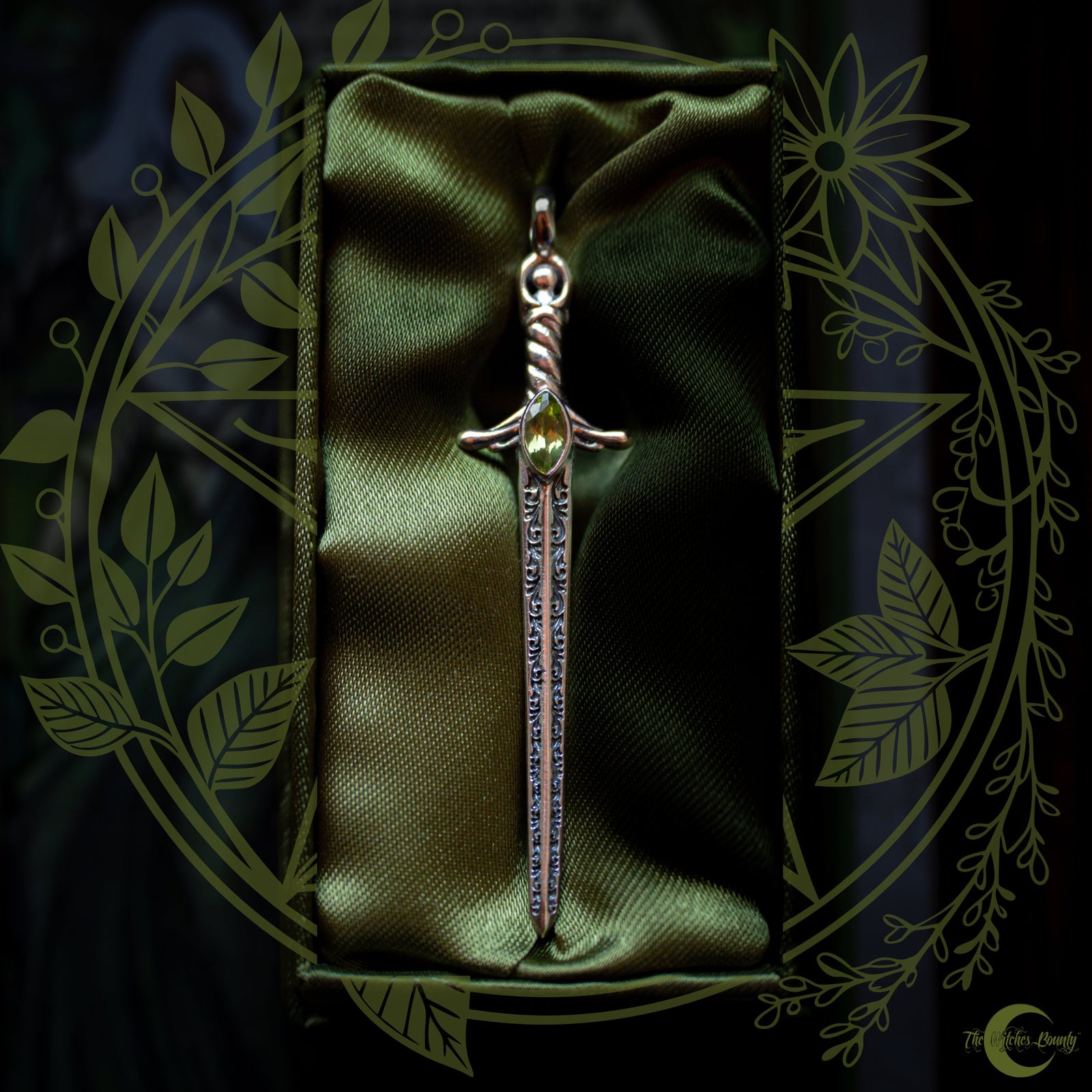 The Sword of Peridot Power Pendant (.925)