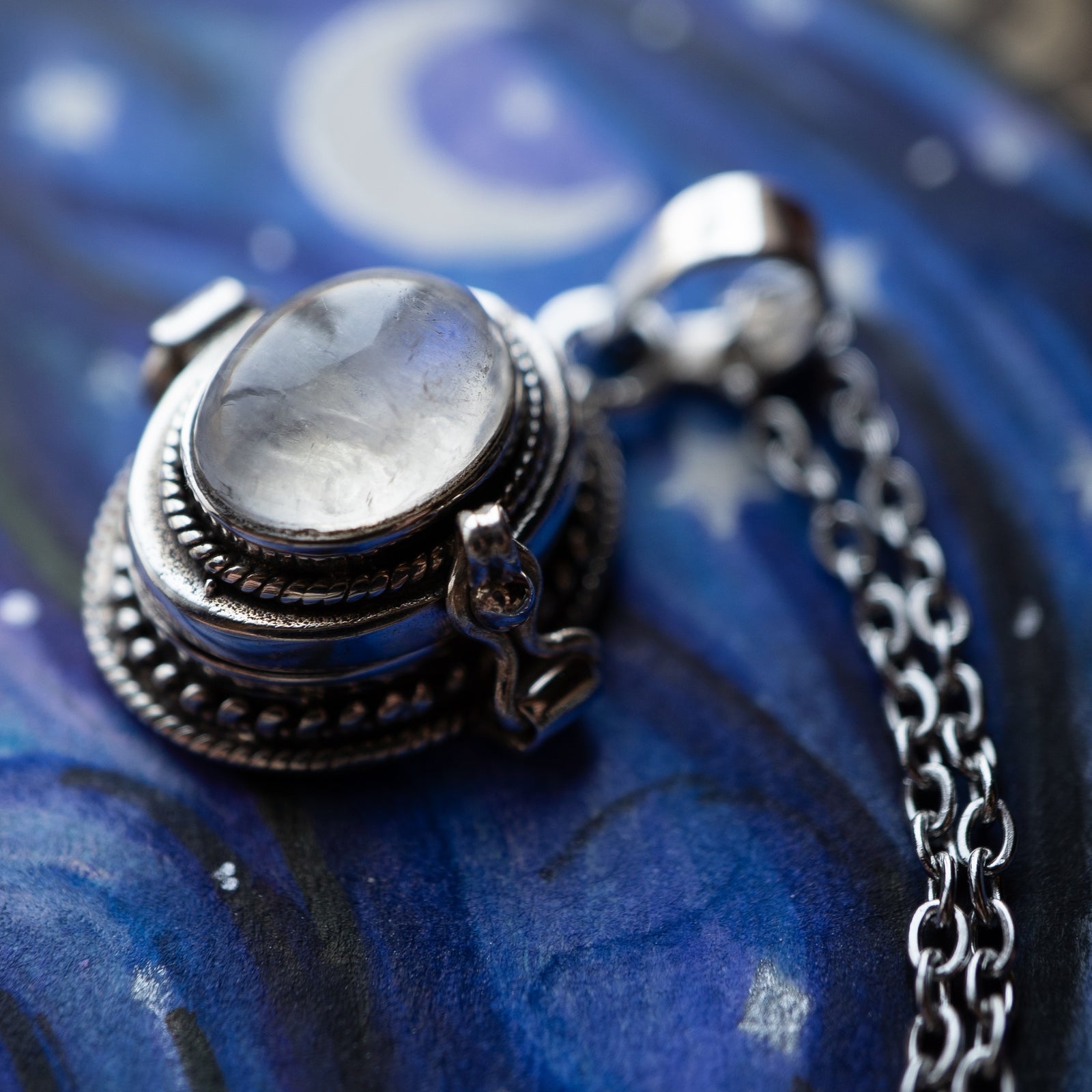 Moonstone Locket Pendant (Poison Box)(.925)