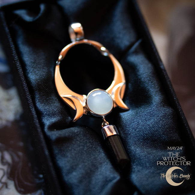 The Witch's Protector Pendant (Limited & Exclusive)