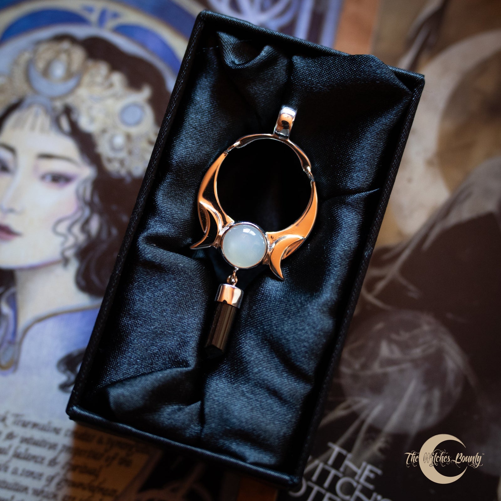 The Witch's Protector Pendant (Limited & Exclusive)