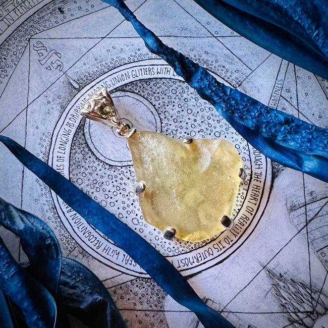 Libyan Desert Tektite & Moldavite Pendant (.925 Silver)