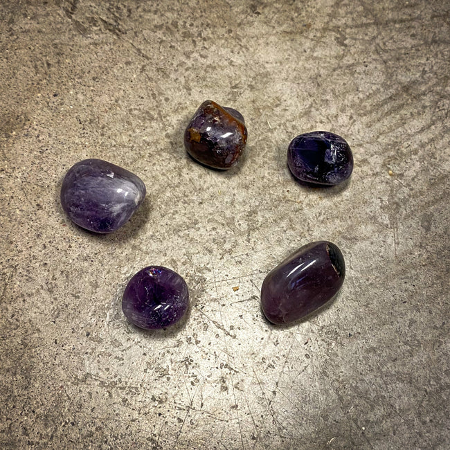 Small Amethyst (Tumbled) 5 Pieces