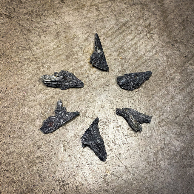 Black Kyanite - 6 Pieces